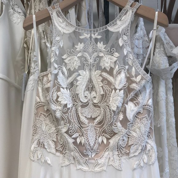 Ivory/nude, sequins and beading, floral lace - Picture 1 of 6